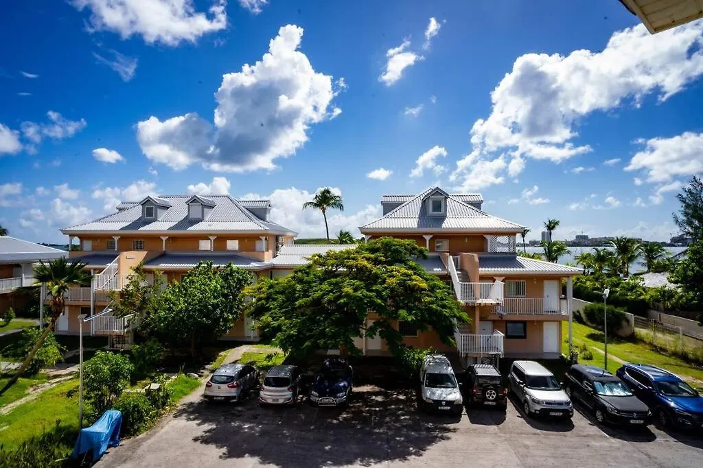 Studio Coconut Sunset With Pool Baie Nettle Apartment